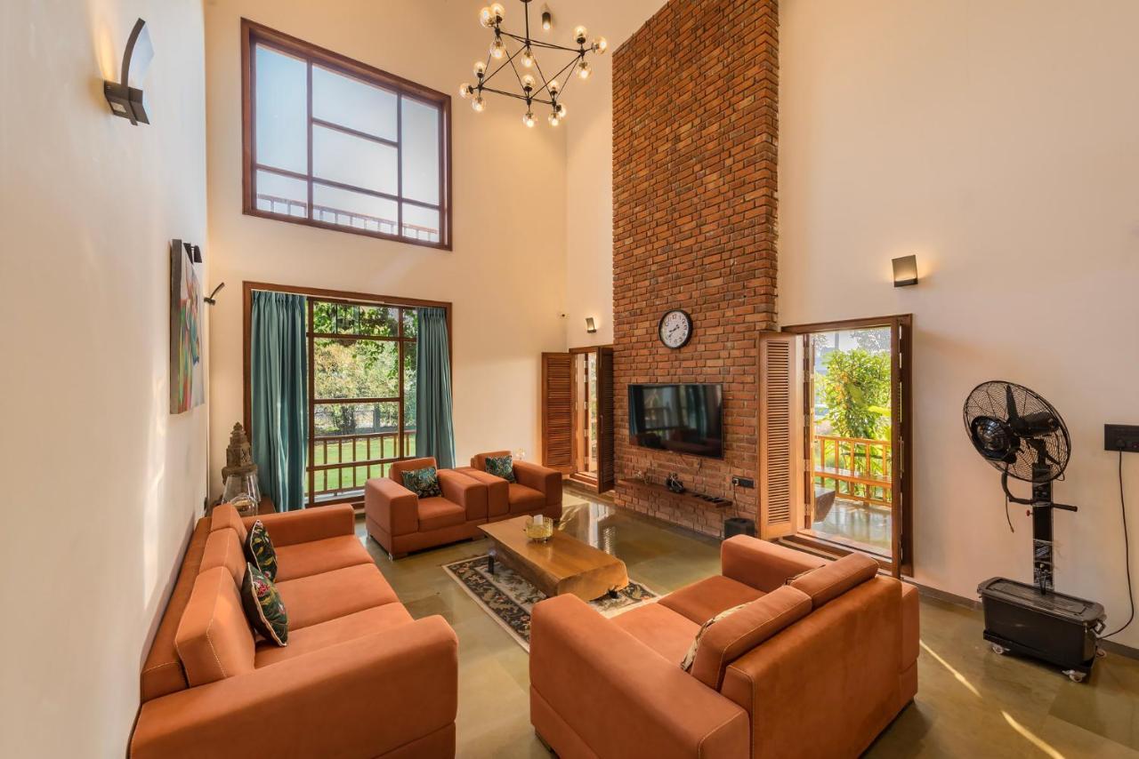 Saffronstays Happy Fields, Pune - Luxury Farmstay With Farm To Table Food Экстерьер фото